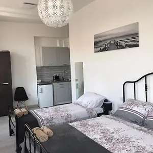 Paola , Rijeka Kroatië