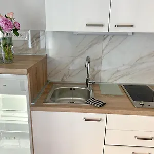 https://apartments-da.hotelinzadar.com